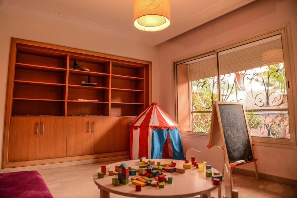 Beautiful, Great Equipped 122 M Holiday Apartment Near Majorelle Garden And Gueliz With Pool Views And A Large Balcony And Terrace Marakeş Dış mekan fotoğraf