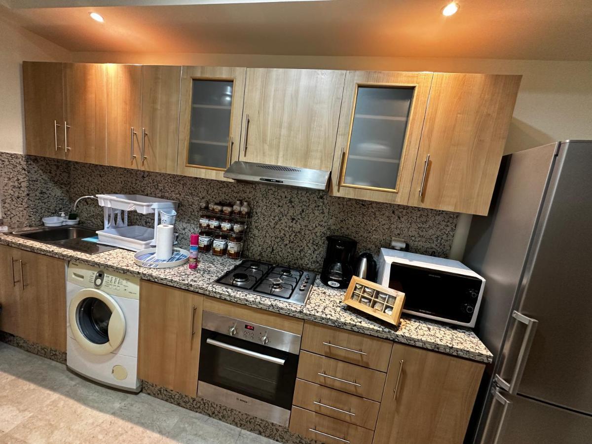 Beautiful, Great Equipped 122 M Holiday Apartment Near Majorelle Garden And Gueliz With Pool Views And A Large Balcony And Terrace Marakeş Dış mekan fotoğraf