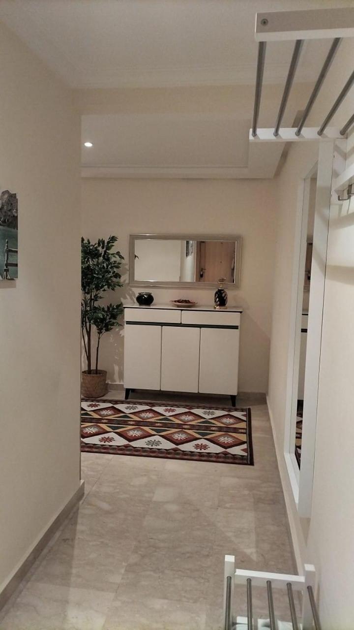 Beautiful, Great Equipped 122 M Holiday Apartment Near Majorelle Garden And Gueliz With Pool Views And A Large Balcony And Terrace Marakeş Dış mekan fotoğraf